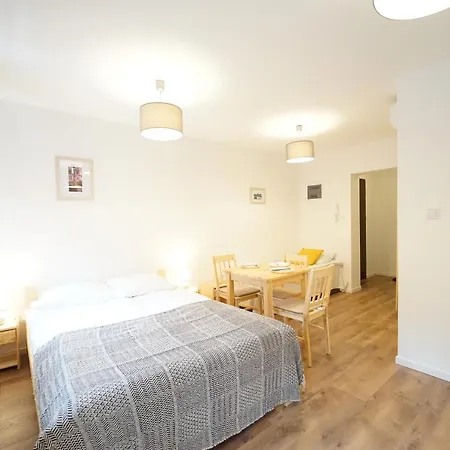 Everysky - Jeleniogorska 1a *